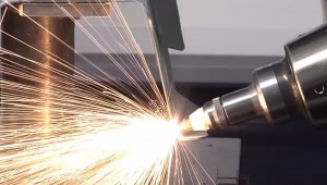 mesin pemotong laser